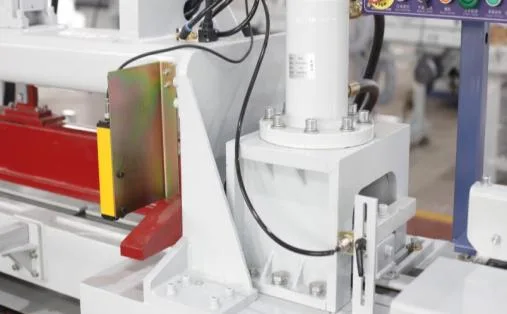 Prepressure conveying
